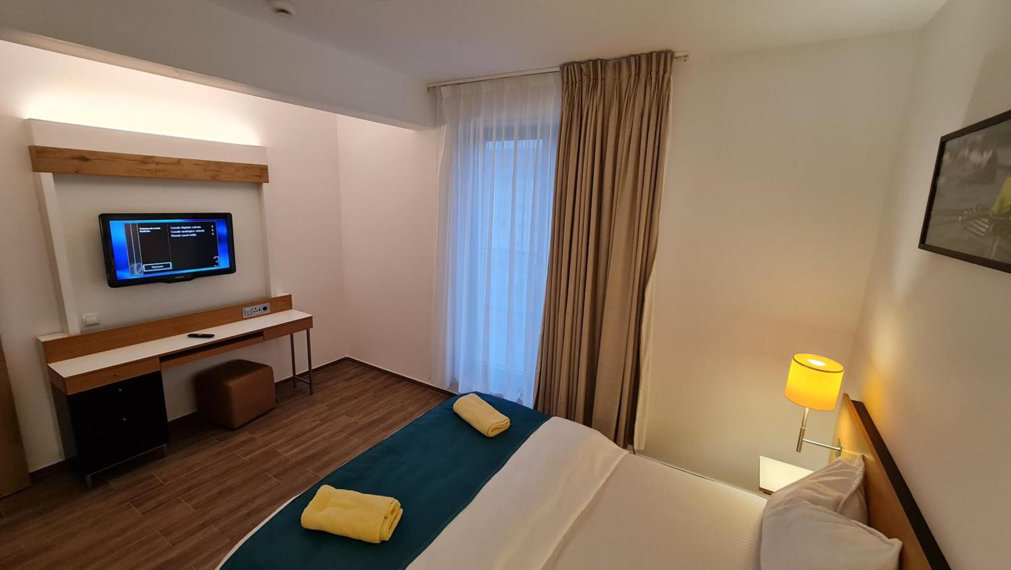 Jafar Resort 11 Penthouse Timişoara Buitenkant foto
